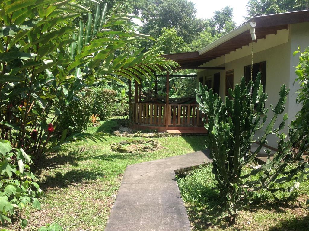 Cabinas Caribe Luna กาอุยตา ภายนอก รูปภาพ