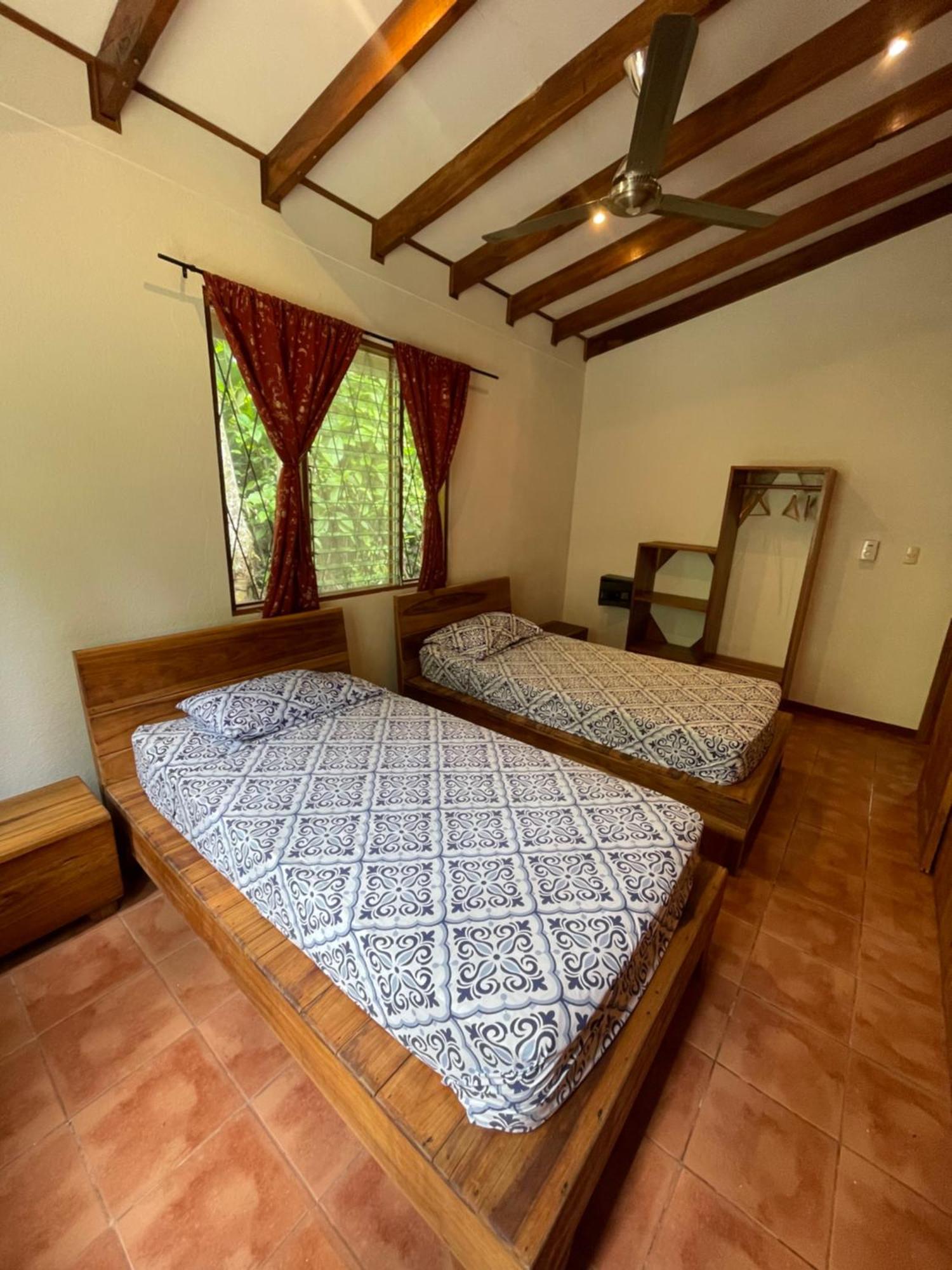 Cabinas Caribe Luna กาอุยตา ภายนอก รูปภาพ